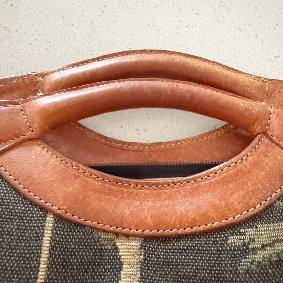 TOMMY BAHAMA CUTE "PALM TREE CLUTCH PURSE" Needlepoint Leather Tote - Picture 4 of 7